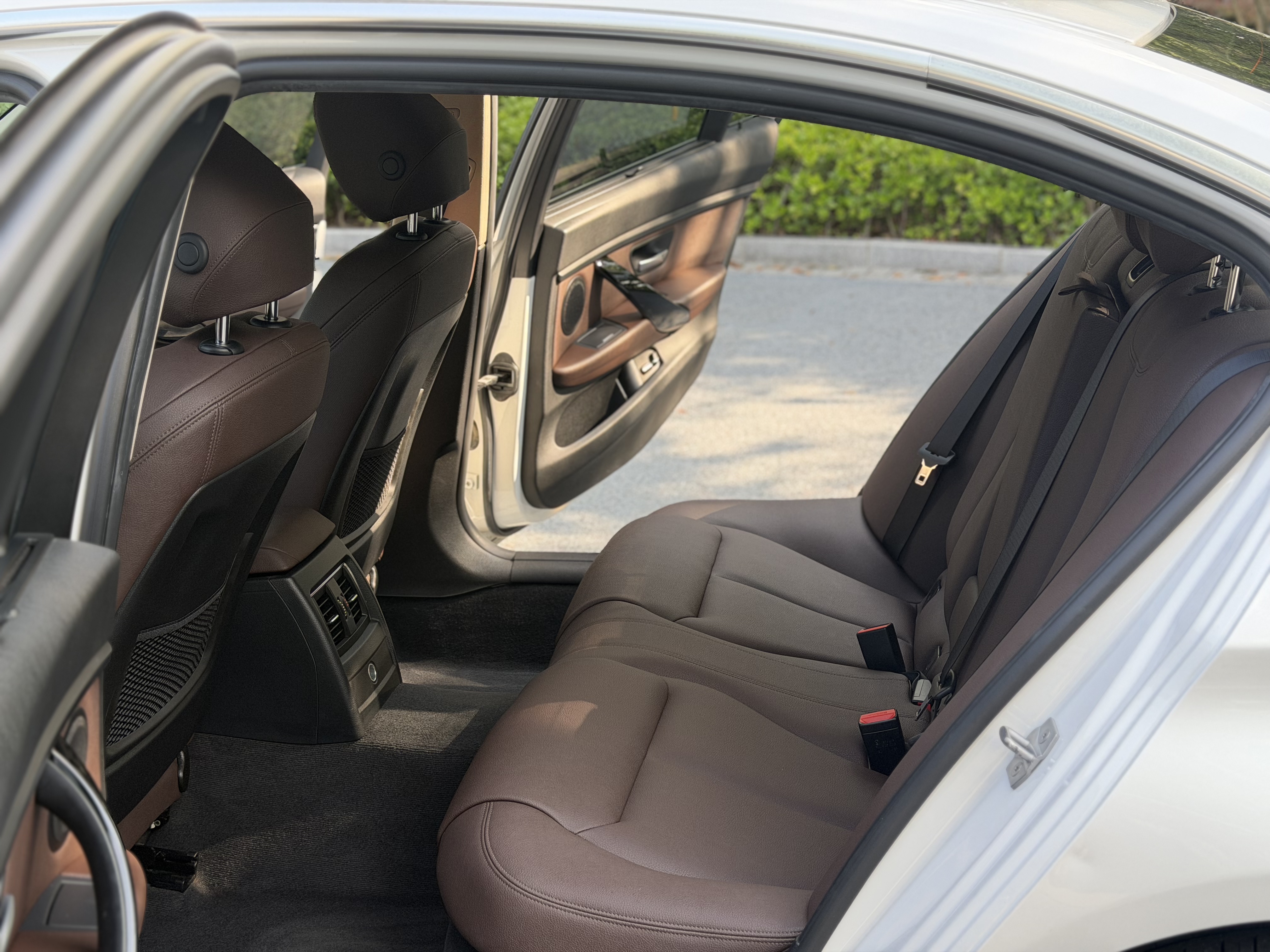 BMW 3 Series 2018 #8 BMW 3 Series 2018 car image #8