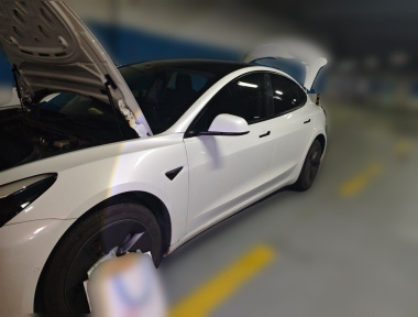 Tesla Model 3 2023 car image 