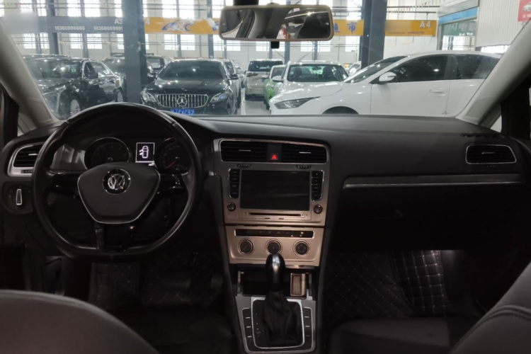 Volkswagen Golf 2016 car image #10