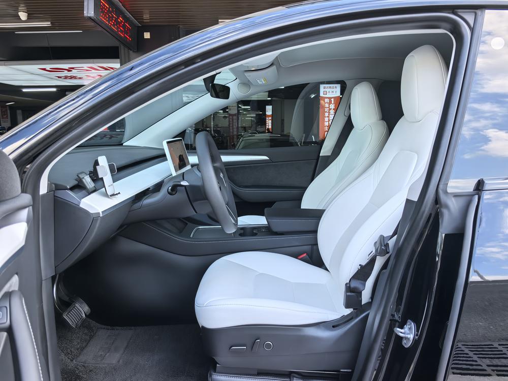 Tesla Model Y 2023 #15 Tesla Model Y 2023 صورة سيارة #15