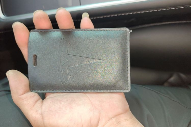 Tesla Model 3 2023 immagine di auto #9