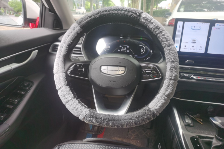GEELY Emgrand 2025 car image #11