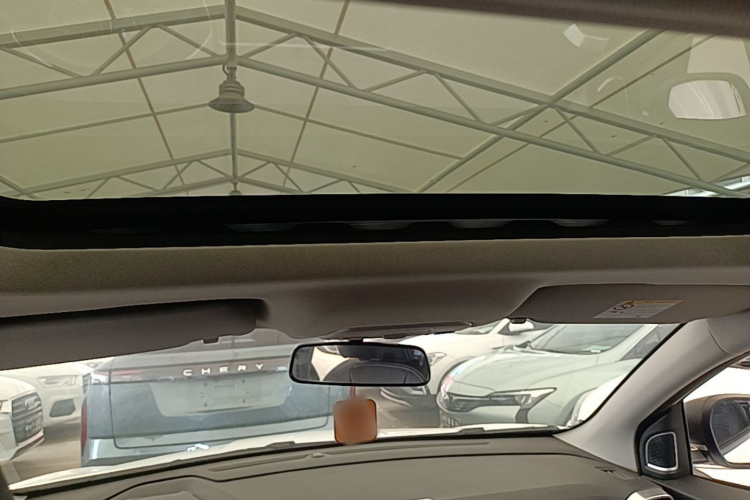 GEELY Coolray 2025 car image #18