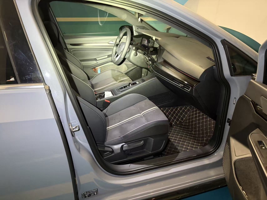 Volkswagen Golf 2023 #4 Volkswagen Golf 2023 car image #4