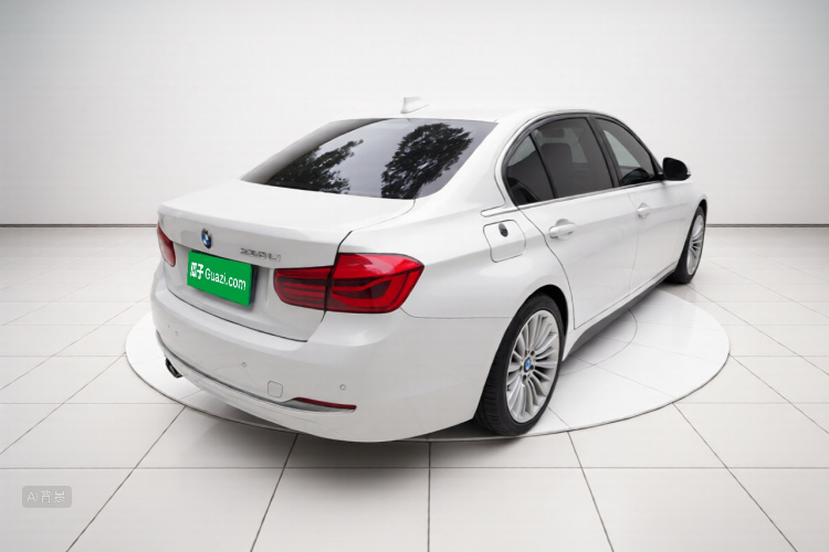 BMW 3 Series 2018 #7 BMW 3 Series 2018 car image #7