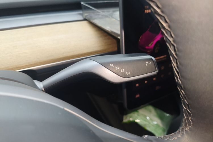 Tesla Model Y 2021 #18 Tesla Model Y 2021 immagine di auto #18