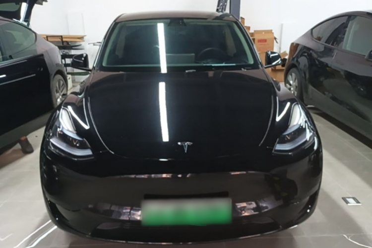 Tesla Model Y 2022 car image #3