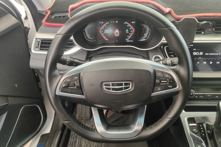 GEELY Emgrand 2020 car image #11