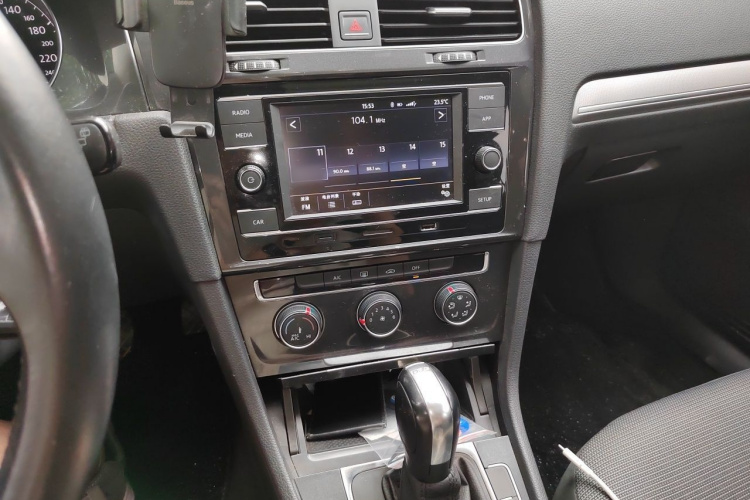 Volkswagen Golf 2018 #17 Volkswagen Golf 2018 car image #17