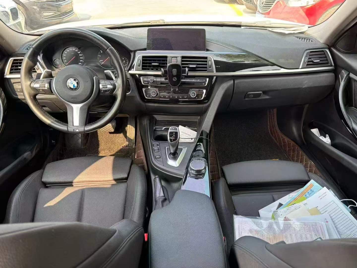 BMW 3 Series 2019 car image #6
