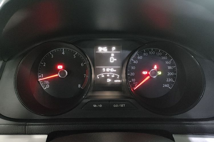 Volkswagen Lavida 2018 immagine di auto #12