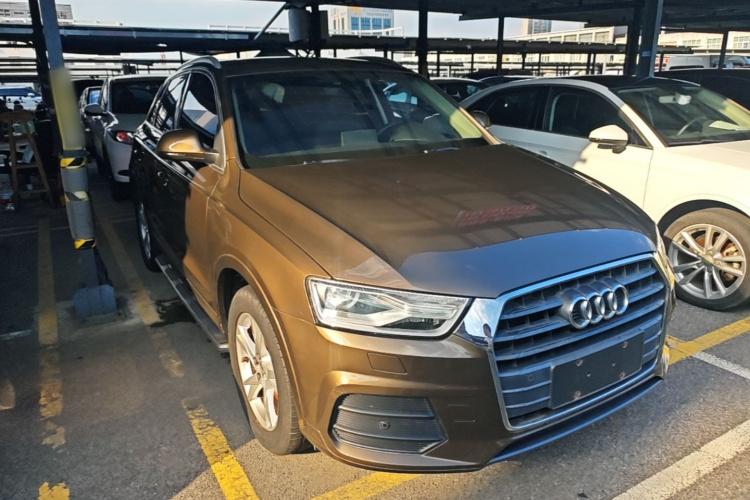 Audi Q3 2017 car image #4