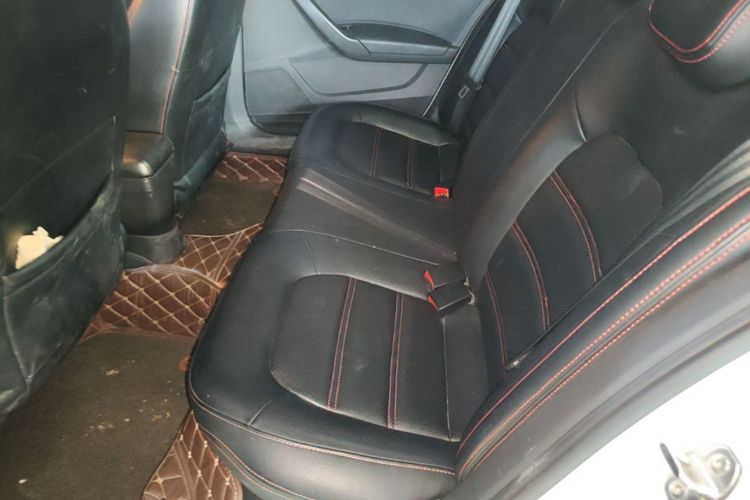 Volkswagen Santana 2018 car image #17