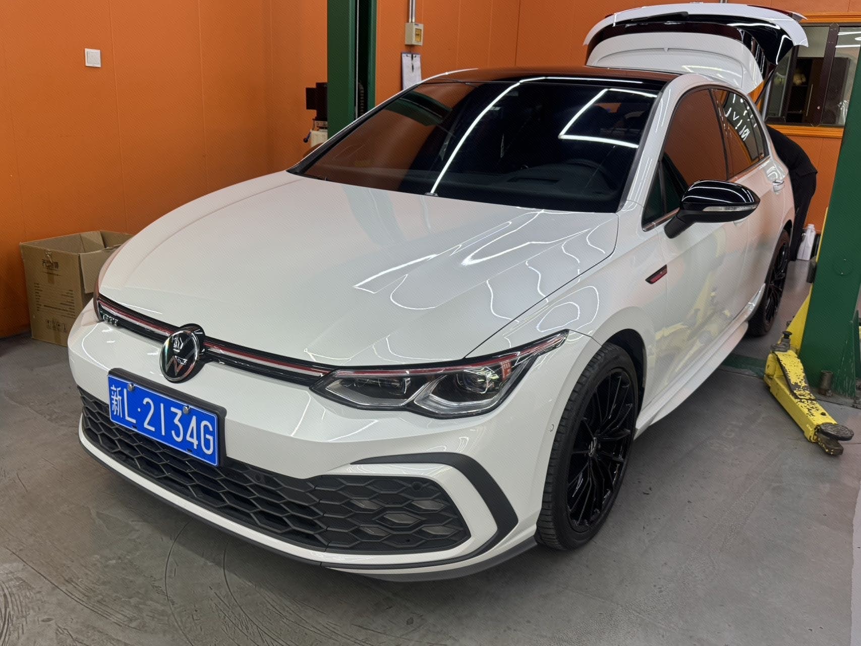 2023 2023 immagine di auto