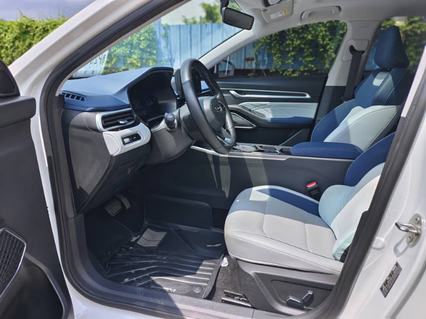 GEELY Emgrand 2022 #4 GEELY Emgrand 2022 car image #4