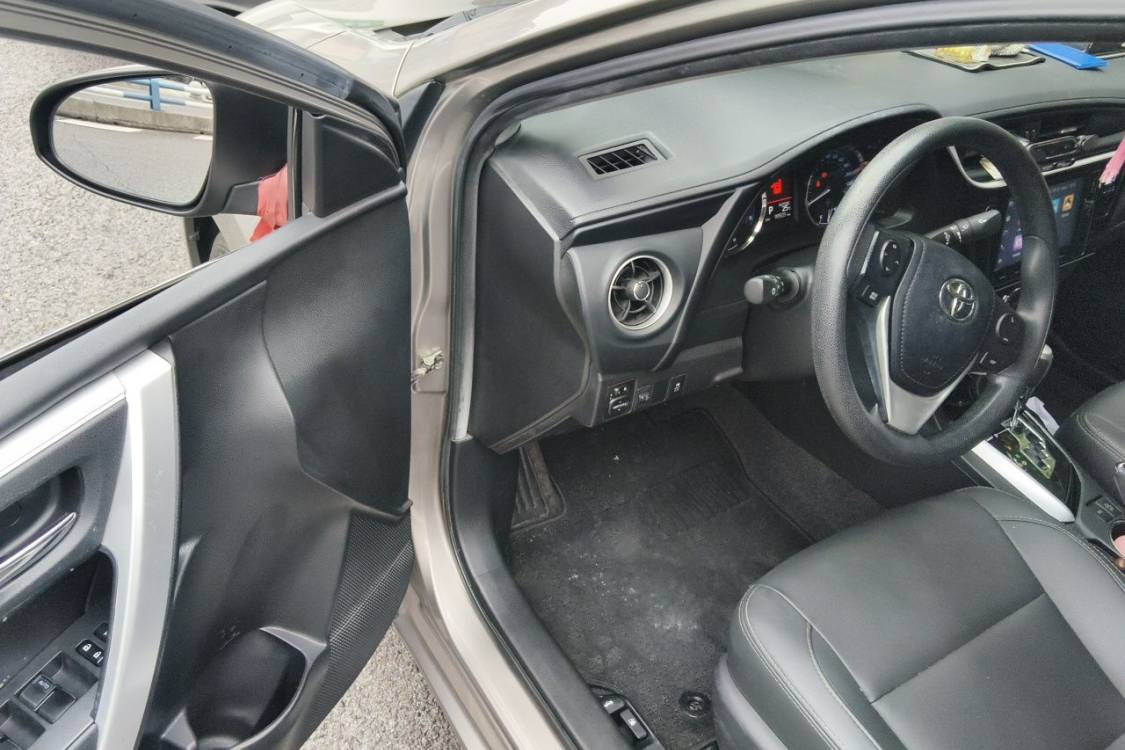 Toyota Corolla 2017 car image #23