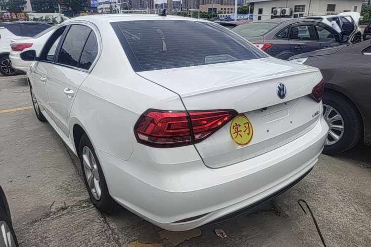 Volkswagen Lavida 2020 car image #5