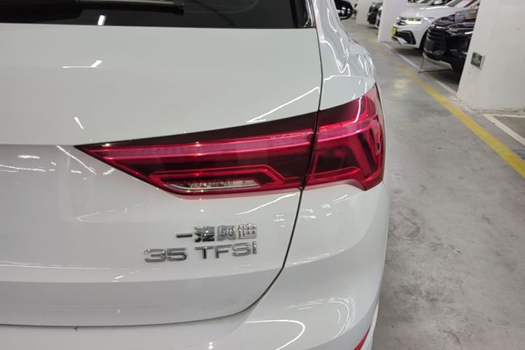 Audi Q3 2024 #8 Audi Q3 2024 car image #8