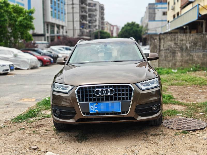 Audi Q3 2014 car image #3