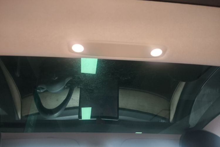 Tesla Model 3 2021 car image #18