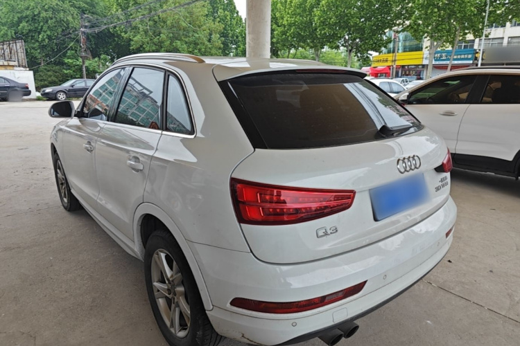Audi Q3 2018 immagine di auto #5