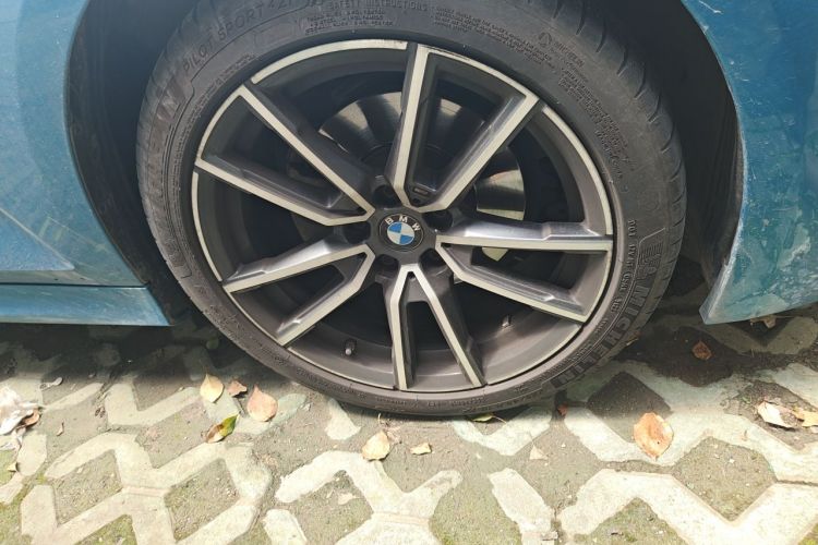 BMW 3 Series 2023 car image #6