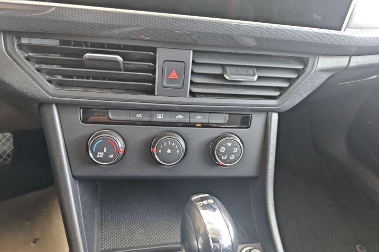 Volkswagen Bora 2024 #13 Volkswagen Bora 2024 изображение автомобиля #13