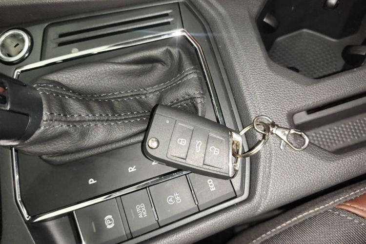 Volkswagen Lavida 2019 #10 Volkswagen Lavida 2019 car image #10