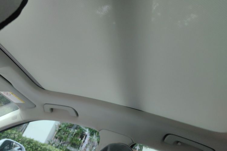 Audi Q3 2016 car image #20