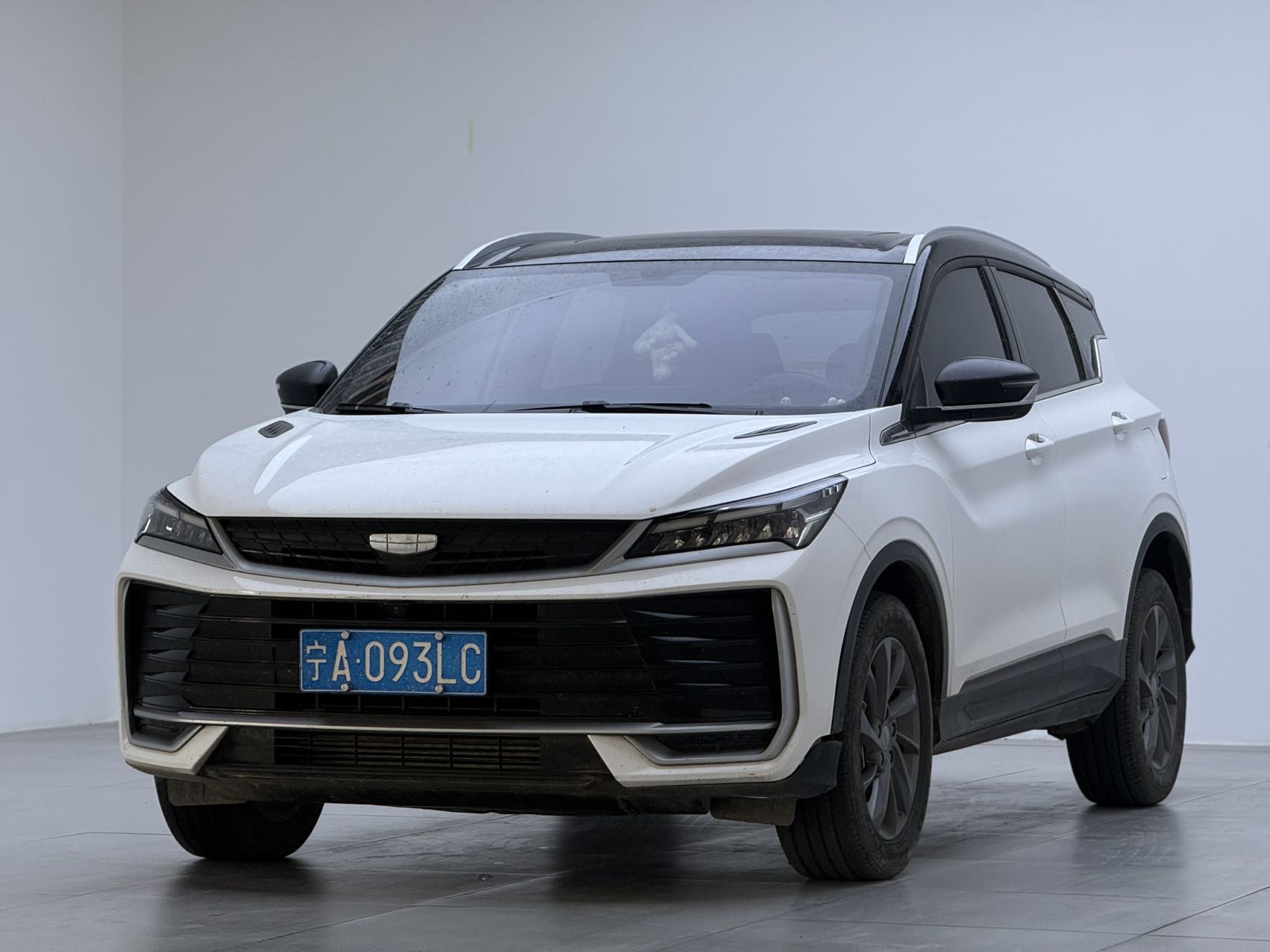 GEELY Coolray 2025 GEELY Coolray 2025 car image