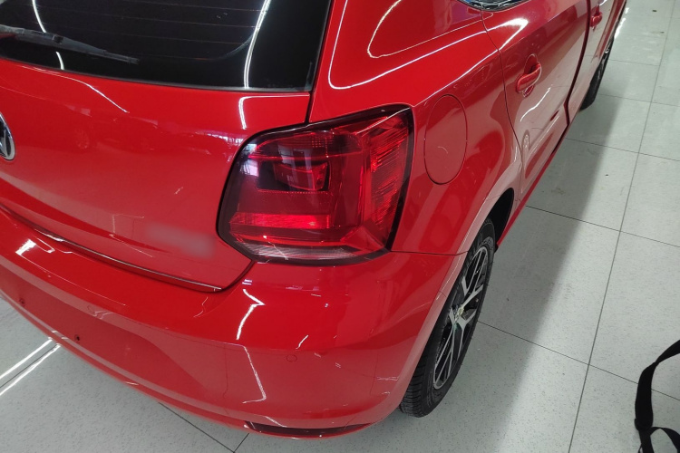 Volkswagen Polo 2017 car image #8