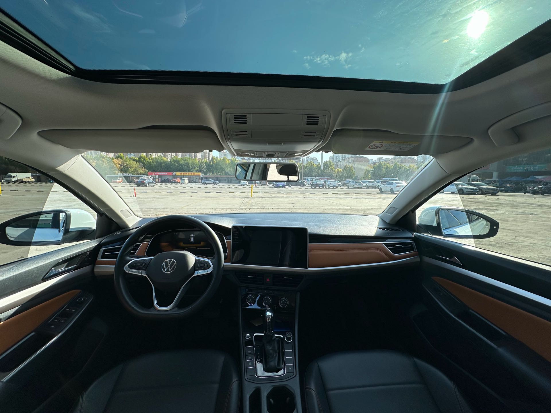 2023 car image #9