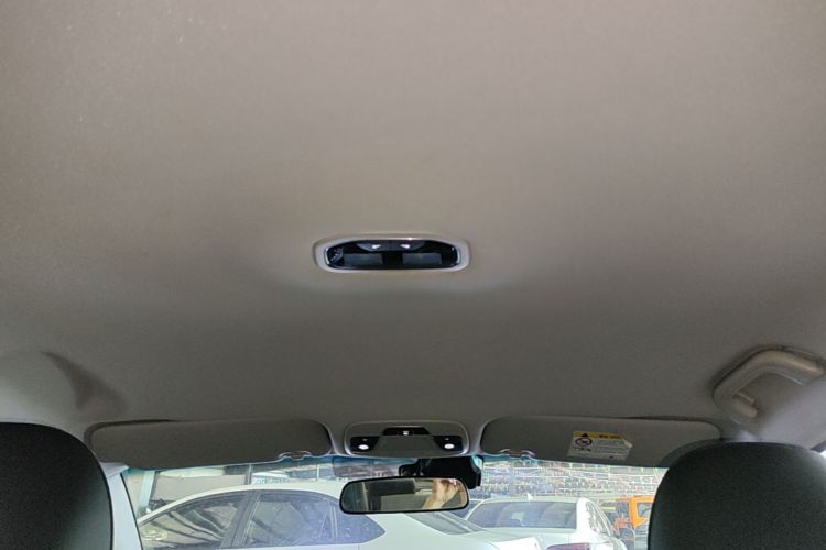 GEELY Emgrand 2019 #18 GEELY Emgrand 2019 car image #18