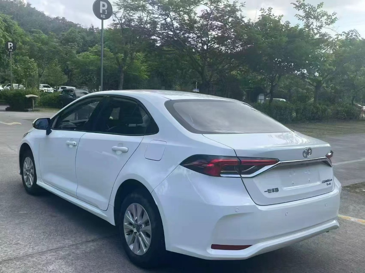 Toyota Corolla 2023 car image #9