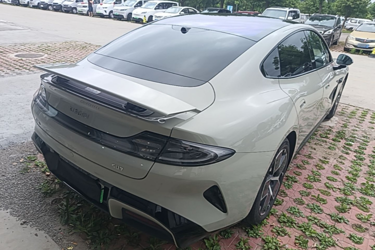 MI SU7 2024 car image #5