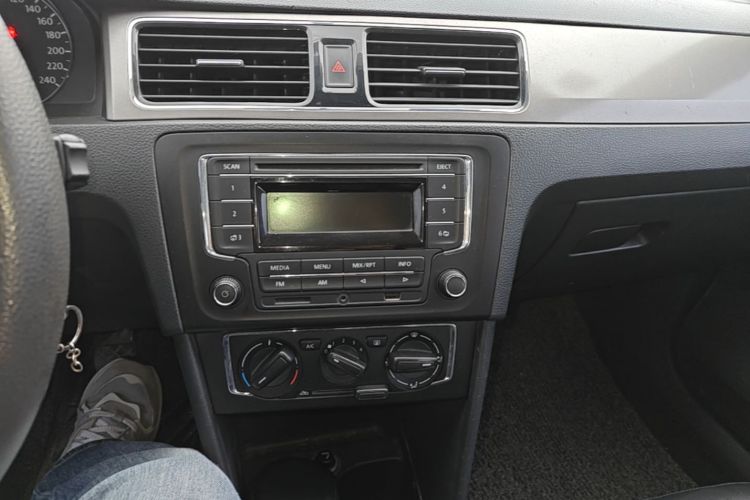 Volkswagen Santana 2015 #17 Volkswagen Santana 2015 صورة سيارة #17