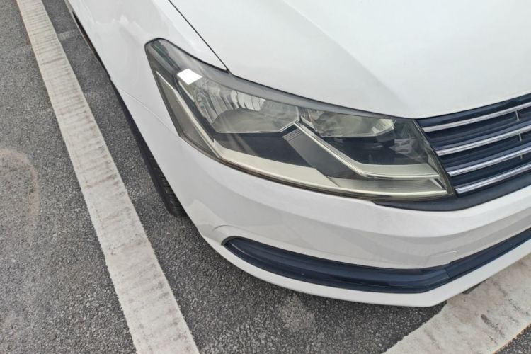 Volkswagen Lavida 2017 car image #8