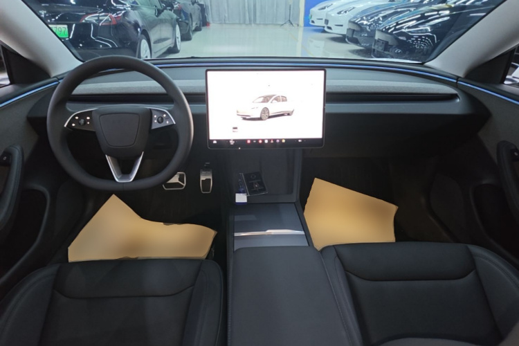 Tesla Model 3 2025 #11 Tesla Model 3 2025 car image #11