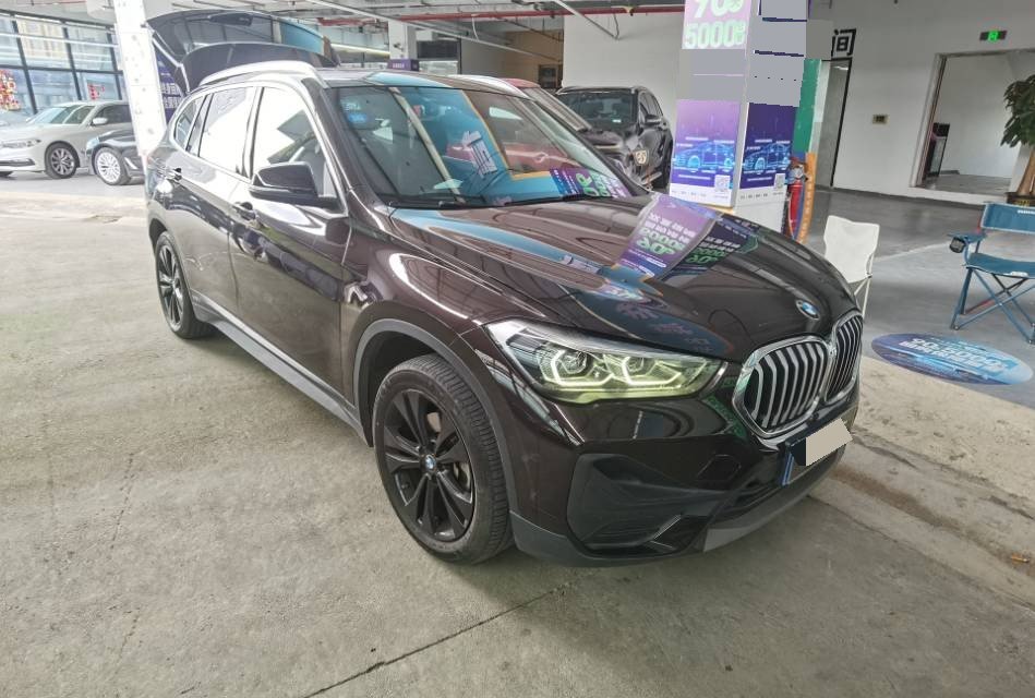 BMW X1 2019 صورة سيارة #2
