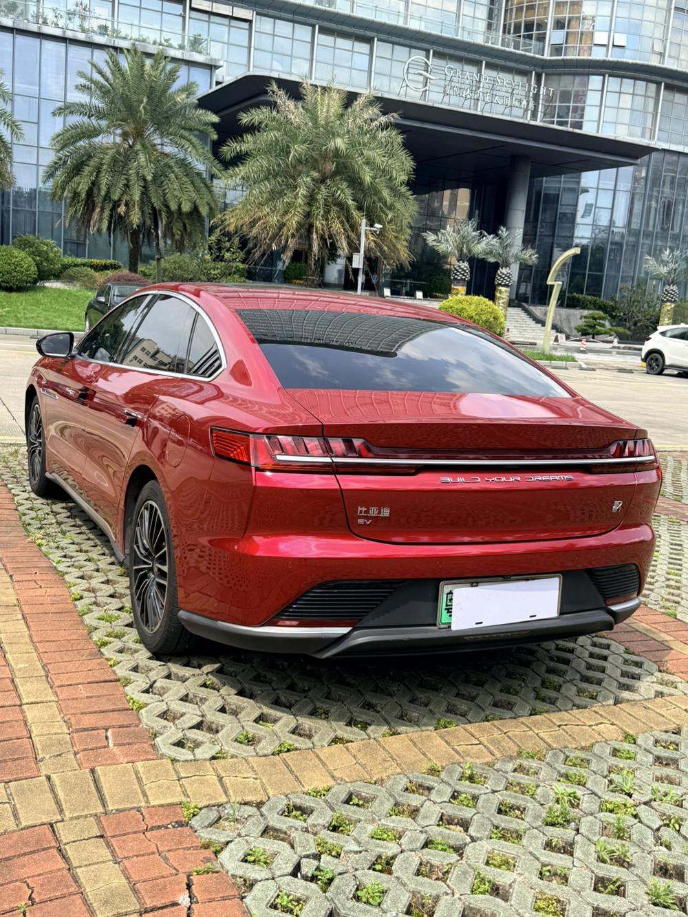 BYD Han 2022 immagine di auto #5