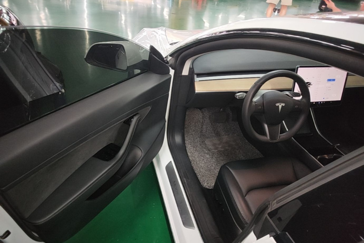 Tesla Model 3 2020 #16 Tesla Model 3 2020 car image #16