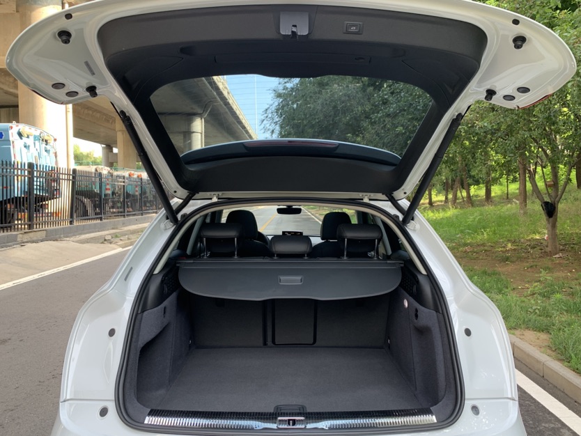 Audi Q3 2019 #8 Audi Q3 2019 car image #8