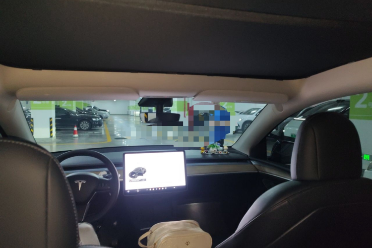 Tesla Model Y 2021 #17 Tesla Model Y 2021 car image #17