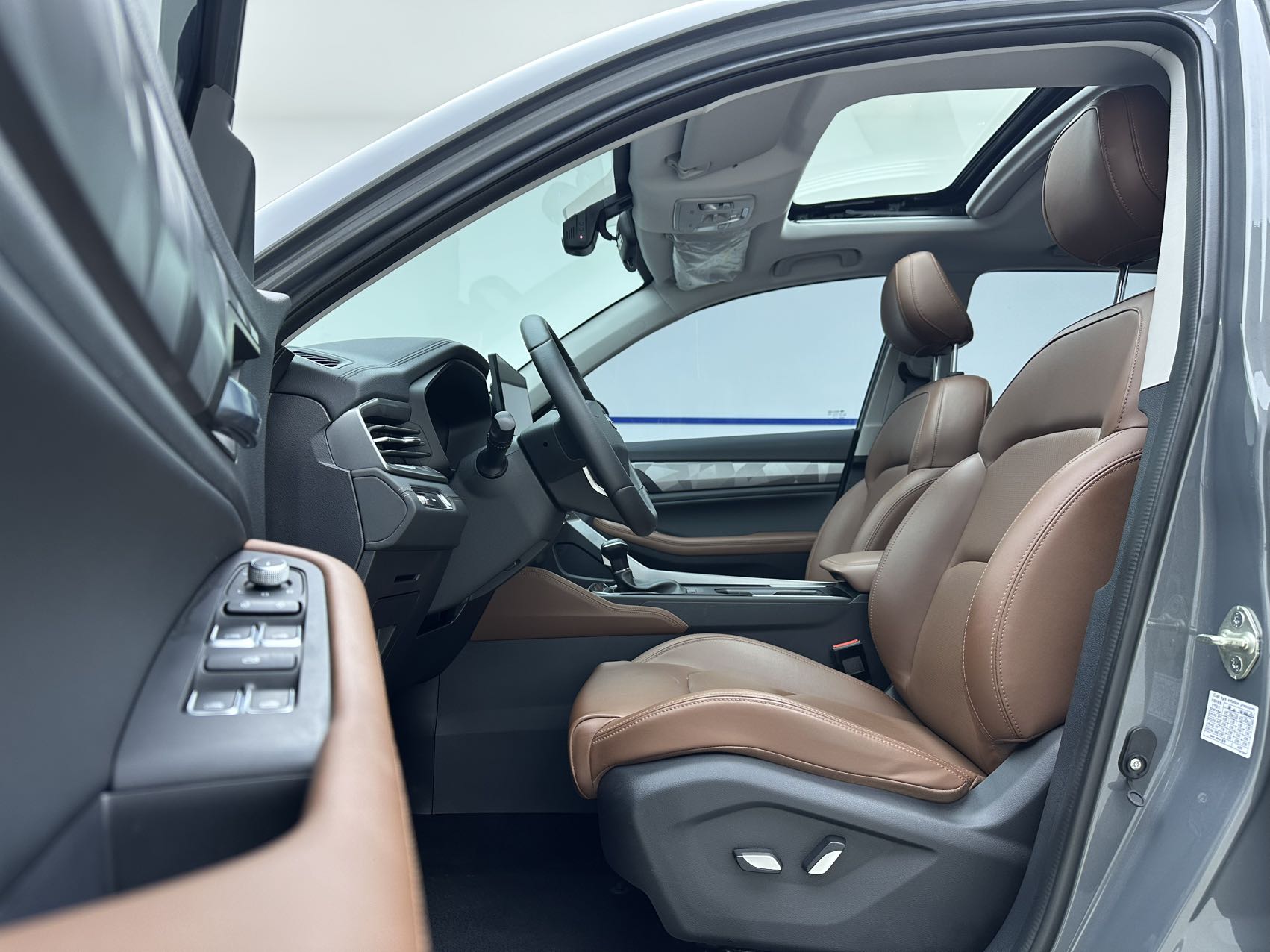 GEELY Vision X6 2023 car image #7