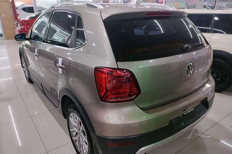 Volkswagen Polo 2016 #5 Volkswagen Polo 2016 car image #5