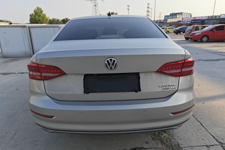 Volkswagen Lavida 2020 car image #6