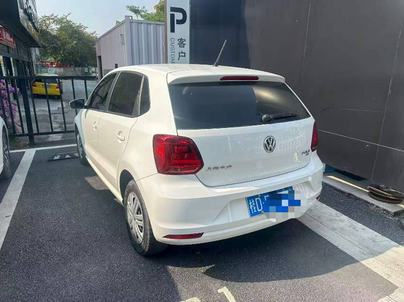 Volkswagen Polo 2018 car image #2