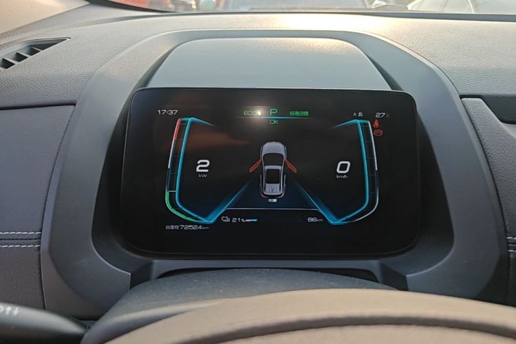 BYD Yuan New Energy 2019 #12 BYD Yuan New Energy 2019 изображение автомобиля #12