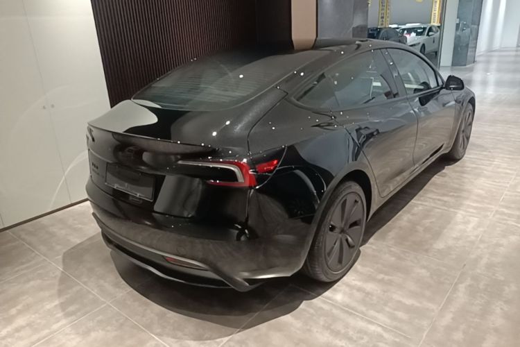 Tesla Model 3 2025 #7 Tesla Model 3 2025 car image #7