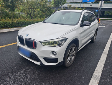 BMW X1 2018 BMW X1 2018 car image